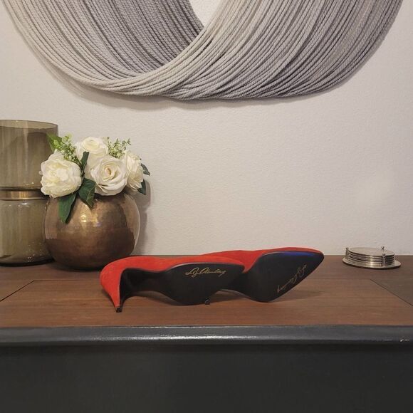 Liz Olemburg Vintage Red Suede Pumps Sz 6 - Picture 5 of 8